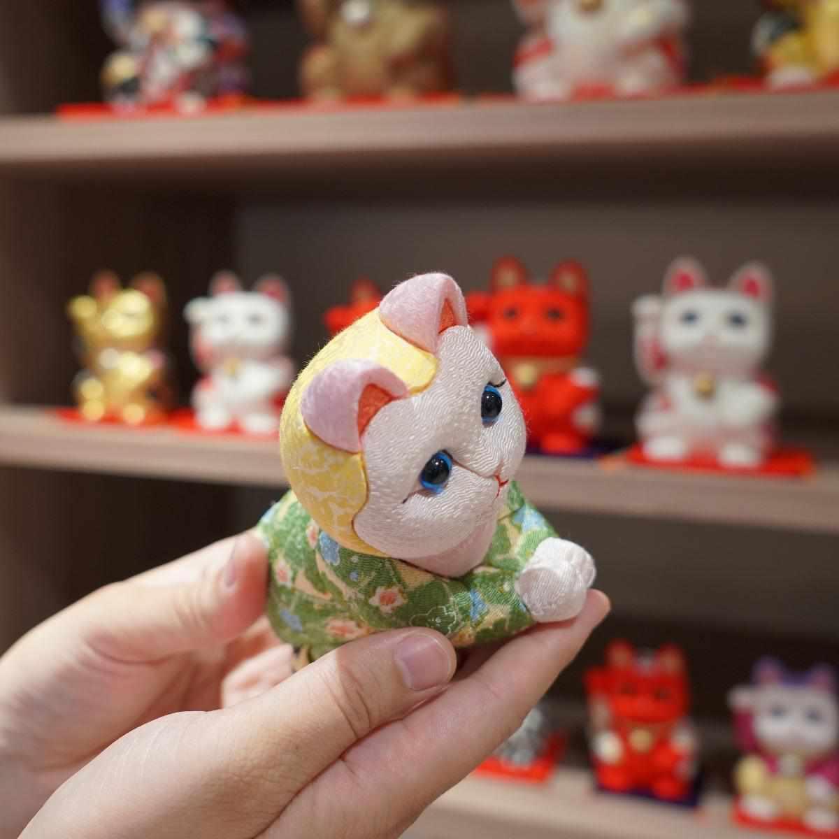 【招き猫 江戸木目込み】星に願いを ちりめん多色 日本製 柿沼人形 開運