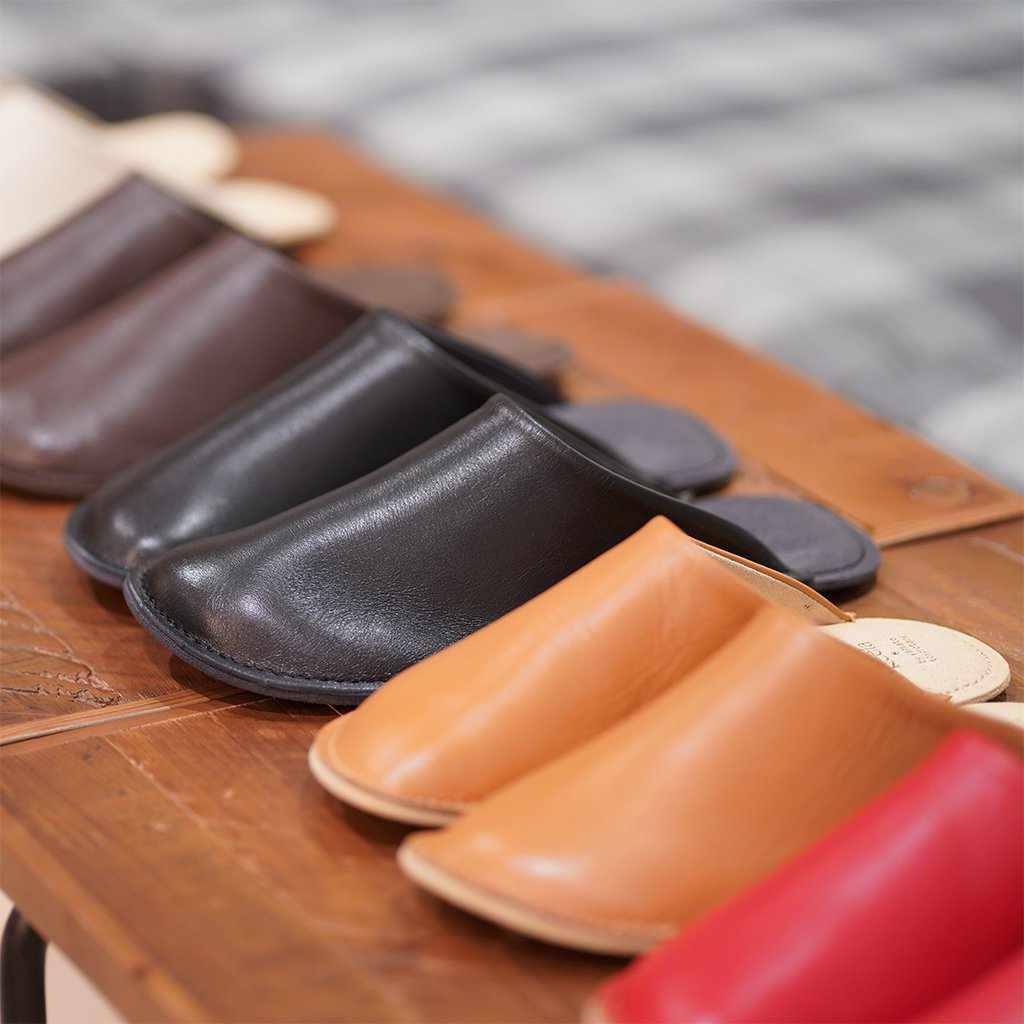 【スリッパ】Reela 本革スムース ルームサボ(レッド)23.0~24.0cm