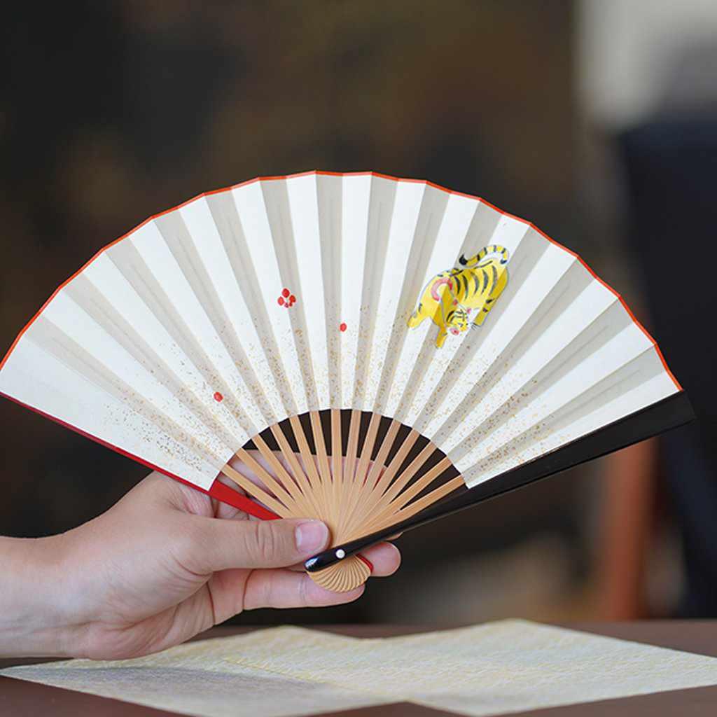 【扇子】女持 干支扇子 虎 黒塗天紅 | 江戸扇子|雲錦堂 深津扇子店