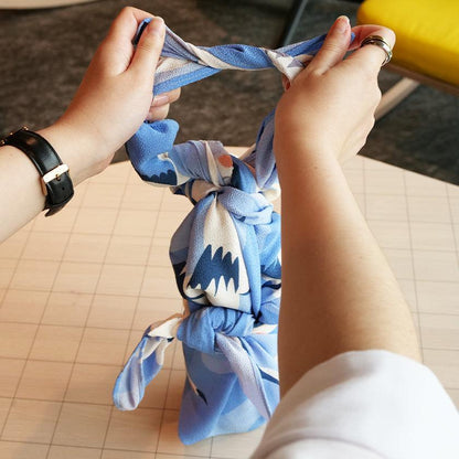 【風呂敷】鶴霞 たづかすみ (二越ちりめん96cm) | 超撥水加工| 朝倉染布