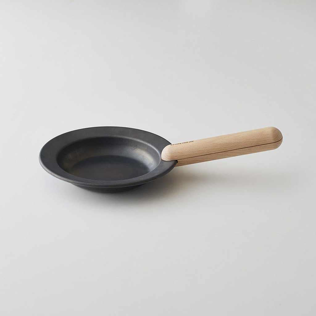 【鉄フライパン】FRYING PAN JIU ハンドルセット(ブナ)S | 金属加工 | 藤田金属