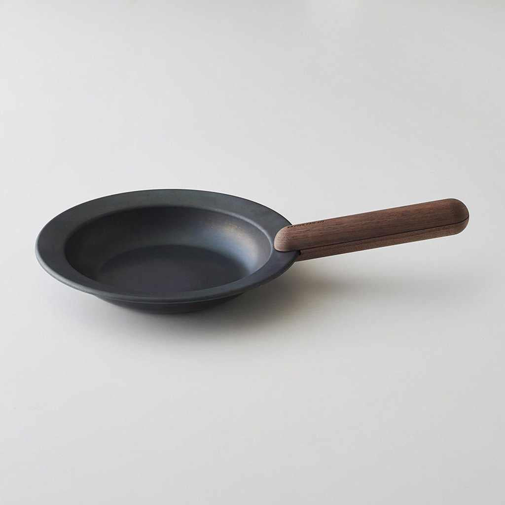 【鉄フライパン】FRYING PAN JIU ハンドルセット(ウォルナット)M | 金属加工 | 藤田金属