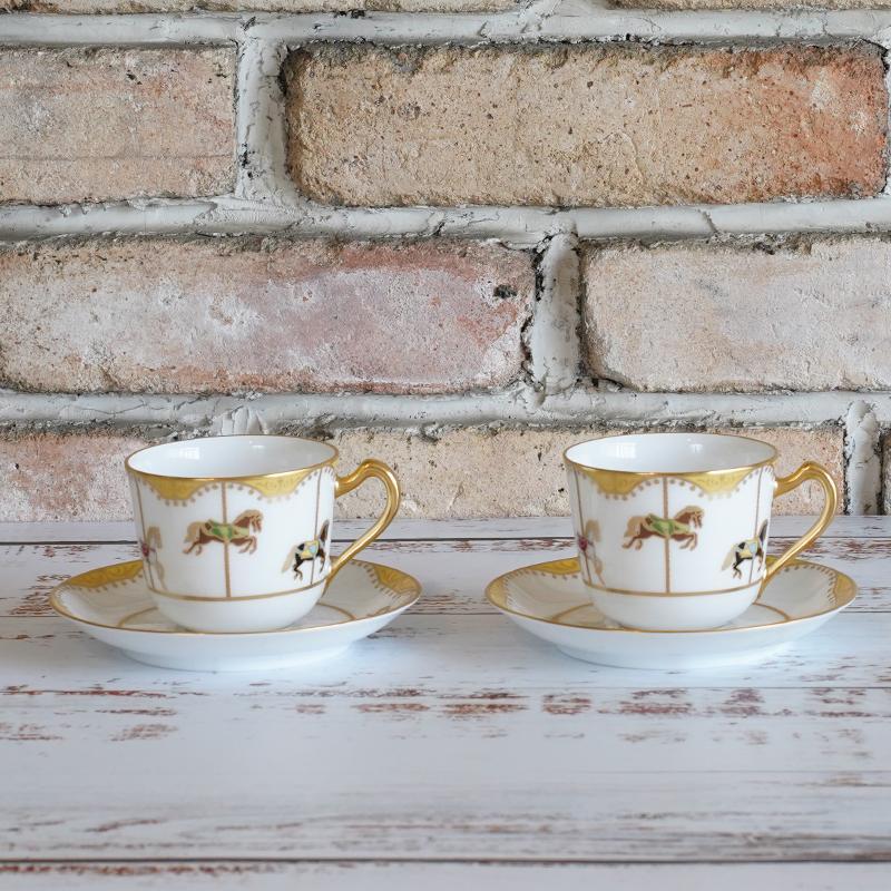 【磁器】大倉陶園 「うまくゆく 回転木馬」コーヒーカップ&ソーサーペアセット