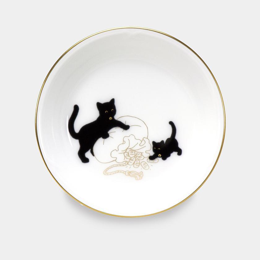 【磁器】大倉陶園 『黒猫親子』-縁起物語- 豆皿その1「宝袋」