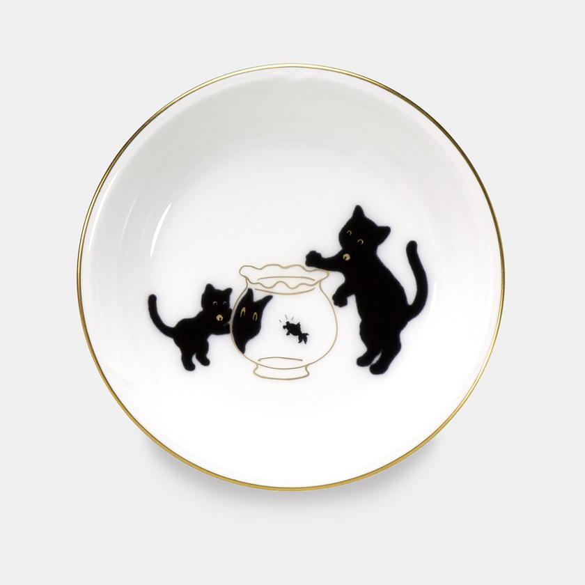 【磁器】大倉陶園 『黒猫親子』-縁起物語- 豆皿その2「金魚」