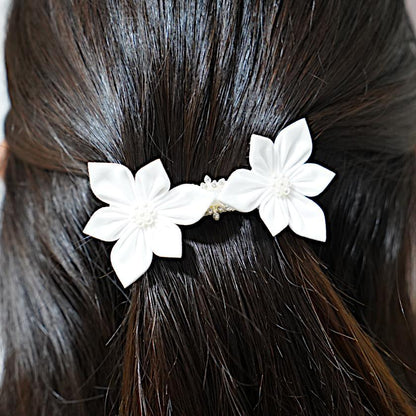 【アクセサリー】コットン (バレッタ、ヘアクリップ、ブローチ、ペンダント 4点セット ) | つまみ細工