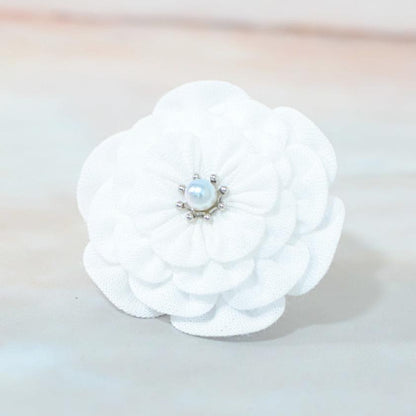 【アクセサリー】コットン (バレッタ、ヘアクリップ、ブローチ、ペンダント 4点セット ) | つまみ細工