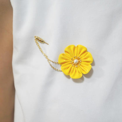 【アクセサリー】ゴールデンイエロー (バレッタ、ハットピンブローチ、ピアス、ヘアピン 4点セット ) | つまみ細工