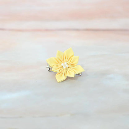 【アクセサリー】イエロー (ハットピンブローチ、ブローチ、ノンホールピアス、ヘアクリップ 4点セット ) | つまみ細工