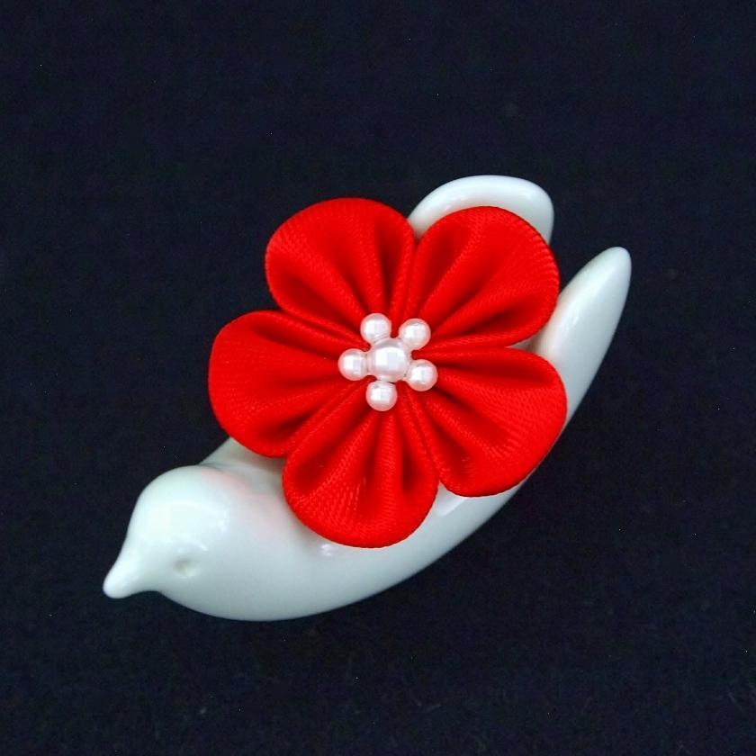 【アクセサリー】茜 (丸ブローチ、六角ブローチ、ヘアクリップ、ヘアゴム 4点セット ) | つまみ細工