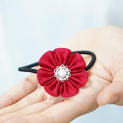 【アクセサリー】茜 (丸ブローチ、六角ブローチ、ヘアクリップ、ヘアゴム 4点セット ) | つまみ細工