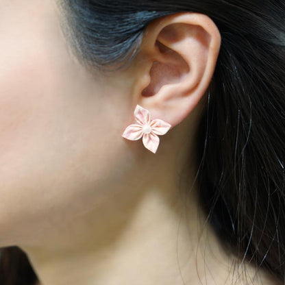 【アクセサリー】ウィローウッド柄 (ブローチ、ヘアクリップ、リング、ピアス 4点セット ) | つまみ細工