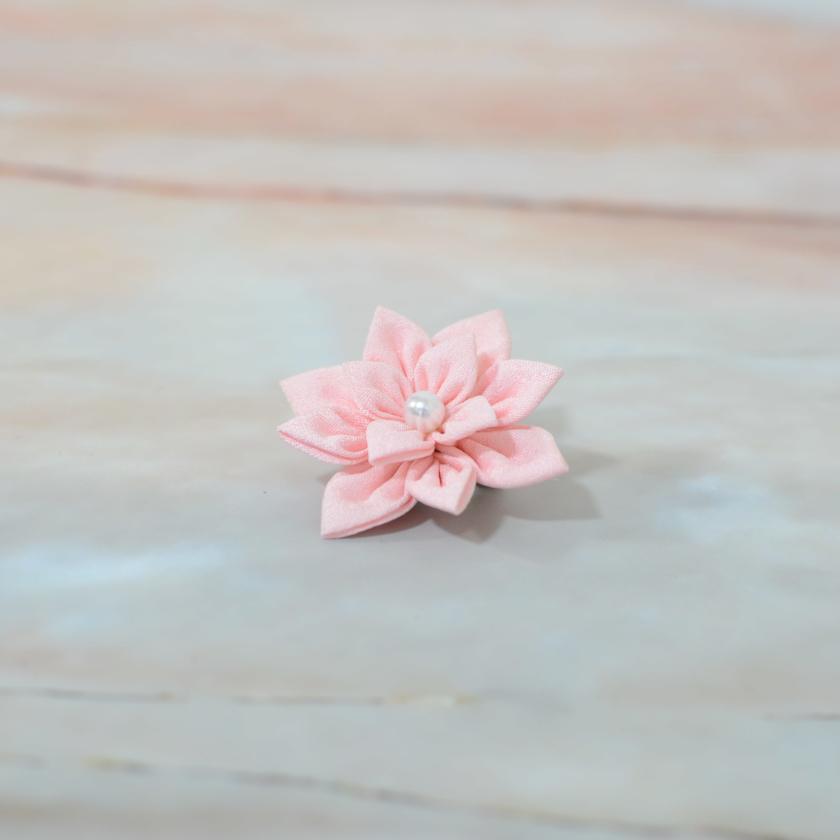 【アクセサリー】桜 (バレッタ、三角ブローチ、四角ブローチ、丸ブローチ 4点セット ) | つまみ細工