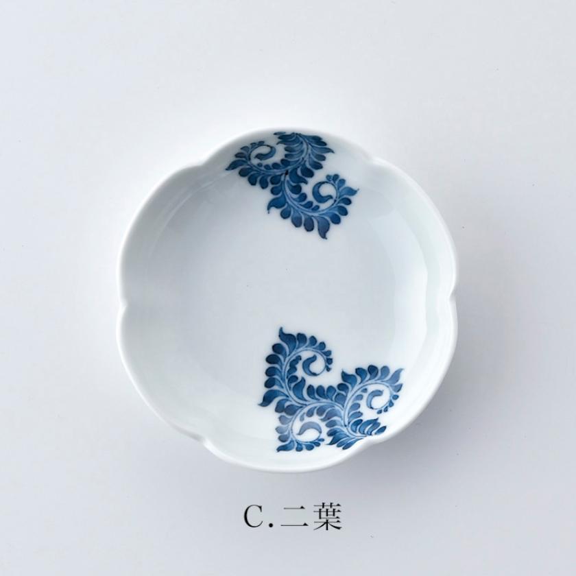 【お皿6枚セット】輪花小皿 (6柄) 葉唐草 | 三川内焼 | 平戸松山窯