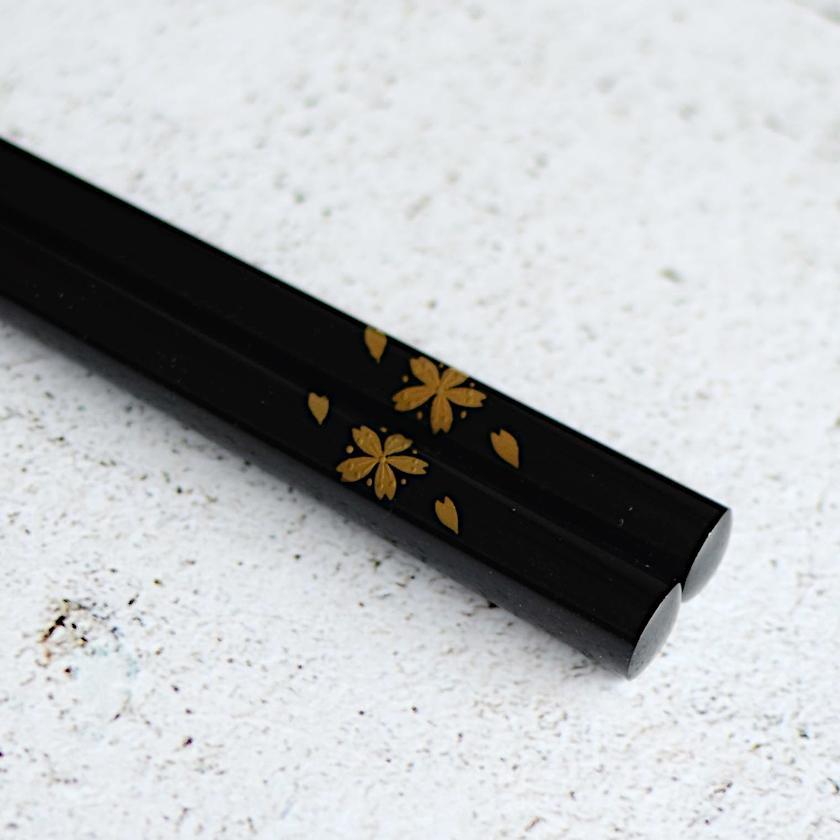 【輪島うるし箸 】橋本幸作漆器店 手描き蒔絵箸 花便り 黒 (1膳, 名入れ可)