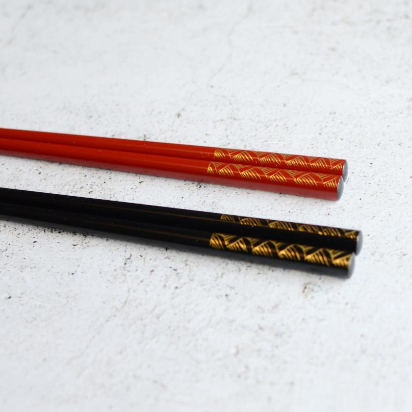 【輪島うるし箸 】橋本幸作漆器店 手彫り沈金箸 寿 青海波 (2膳, 名入れ可)