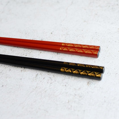 【輪島うるし箸 】橋本幸作漆器店 手彫り沈金箸 寿 青海波 (2膳, 名入れ可)
