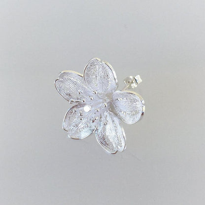 【ピアス】Cherry blossam drop | 銀細工 | CHECOS