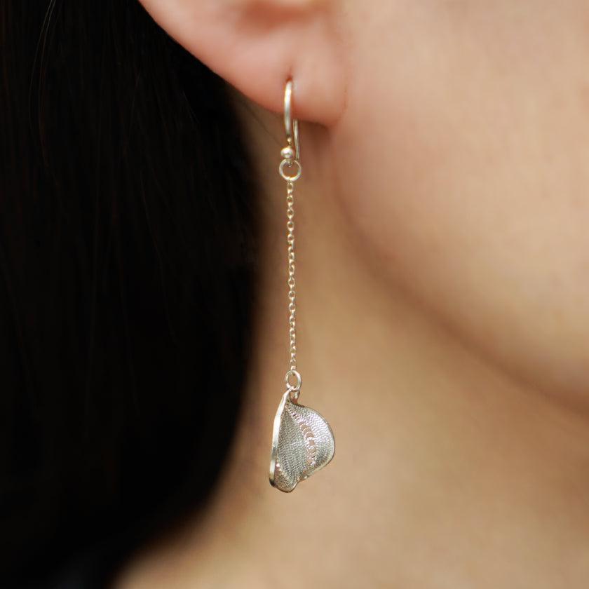 【ピアス】Cherry blossam drop (S) | 銀細工 | CHECOS