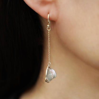 【ピアス】Cherry blossam drop (S) | 銀細工 | CHECOS