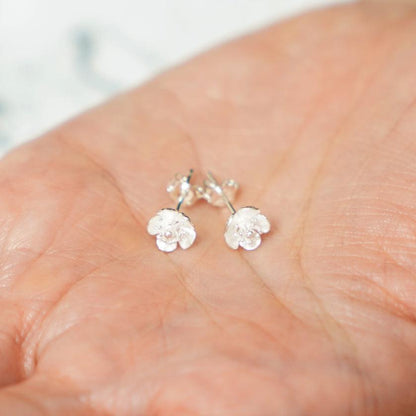【ピアス】Japanese apricot | 銀細工 | CHECOS