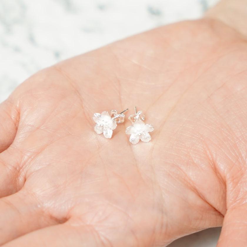 【ピアス】Cherry blossam | 銀細工 | CHECOS