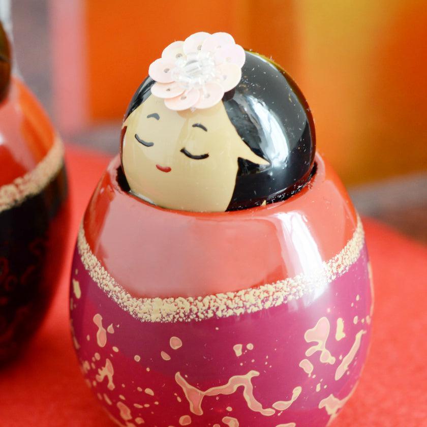 【ひな人形】ミニ親王飾り (殿:黒、姫:紅) | 津軽塗