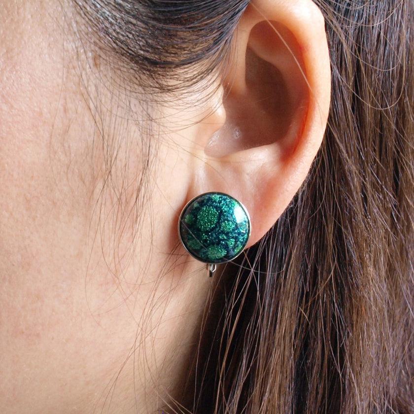 【イヤリング】丸15mm 透(Suke) 全6色 | 無線銀貼七宝