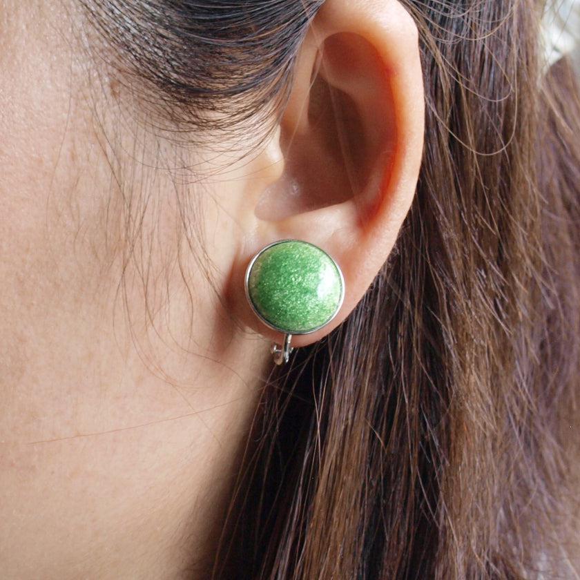 【イヤリング】丸15mm 透(Suke) 全6色 | 無線銀貼七宝