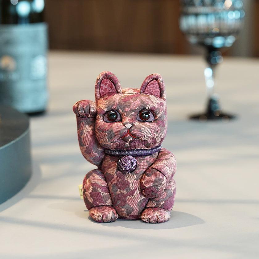 【招き猫】迷彩柄 (赤) M | 江戸木目込み | 柿沼人形