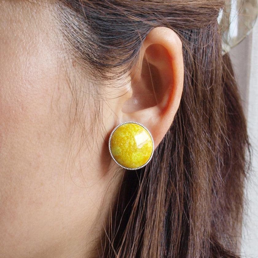 【イヤリング】丸20mm 透(Suke) 全6色 | 無線銀貼七宝
