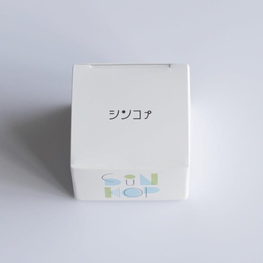 【置物】sinkop 鮭喰い熊 (黒) | アイヌ工芸