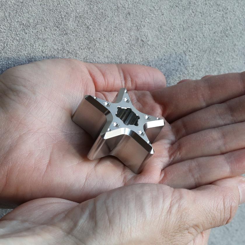 【ペン立て】スター Chamelety  | 金属加工 | 速水製作所