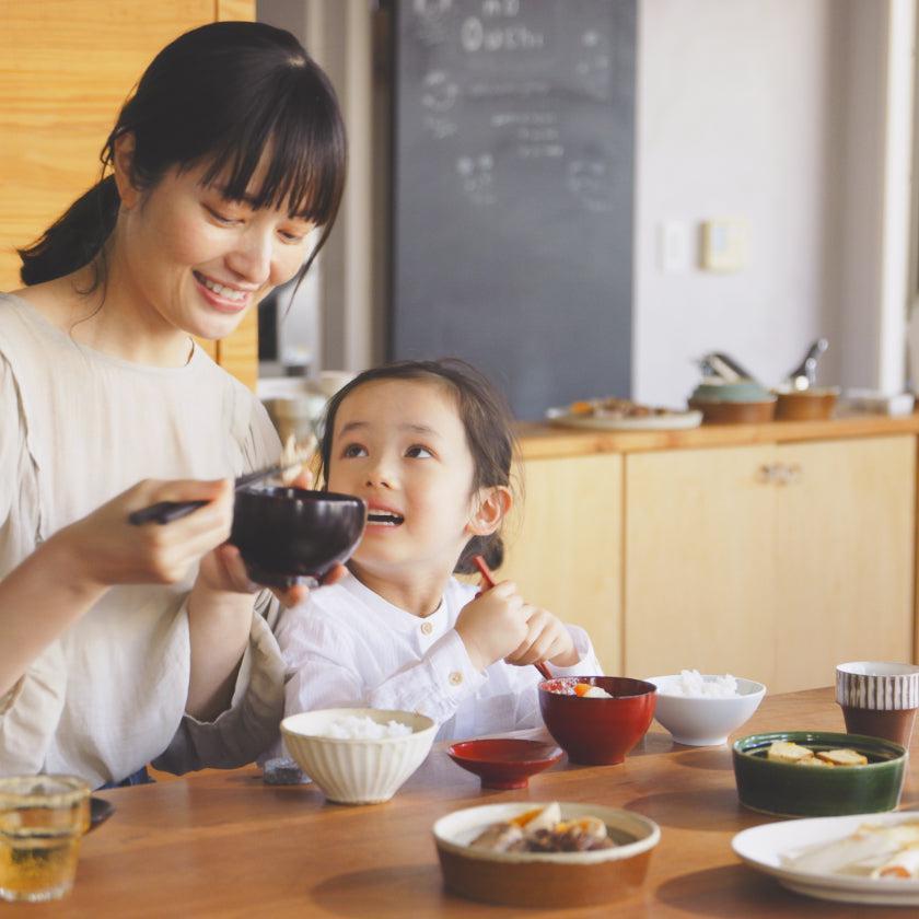 【お茶碗】佐賀県から 有田焼の はじめてのお茶碗 | “0歳からの伝統ブランドaeru”