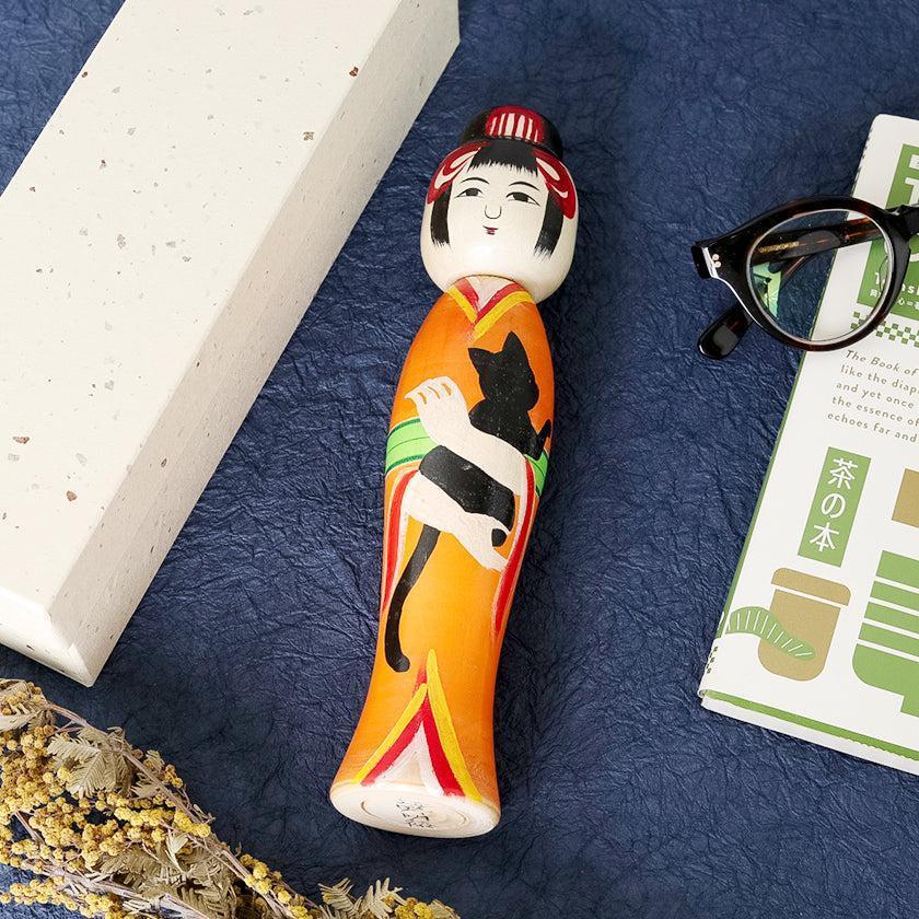 【こけし】大正時代風こけし (7寸) オレンジ | 土湯伝統こけし |近野明裕