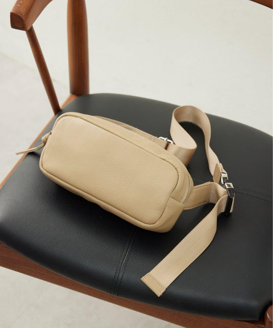 2.718 小巧斜挎包