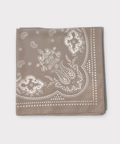 意大利製造 頭巾佩斯利圖案 絲巾