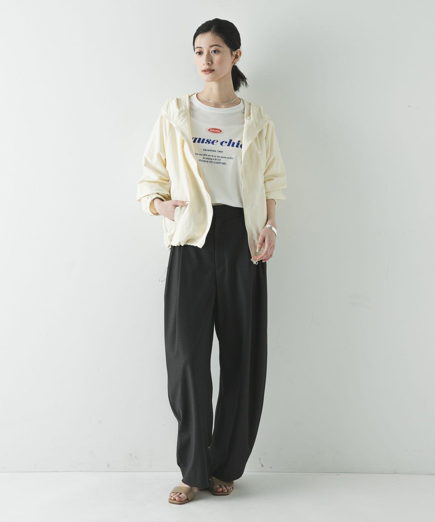 聯名 La Hutte×URBAN RESEARCH 尼龍外套