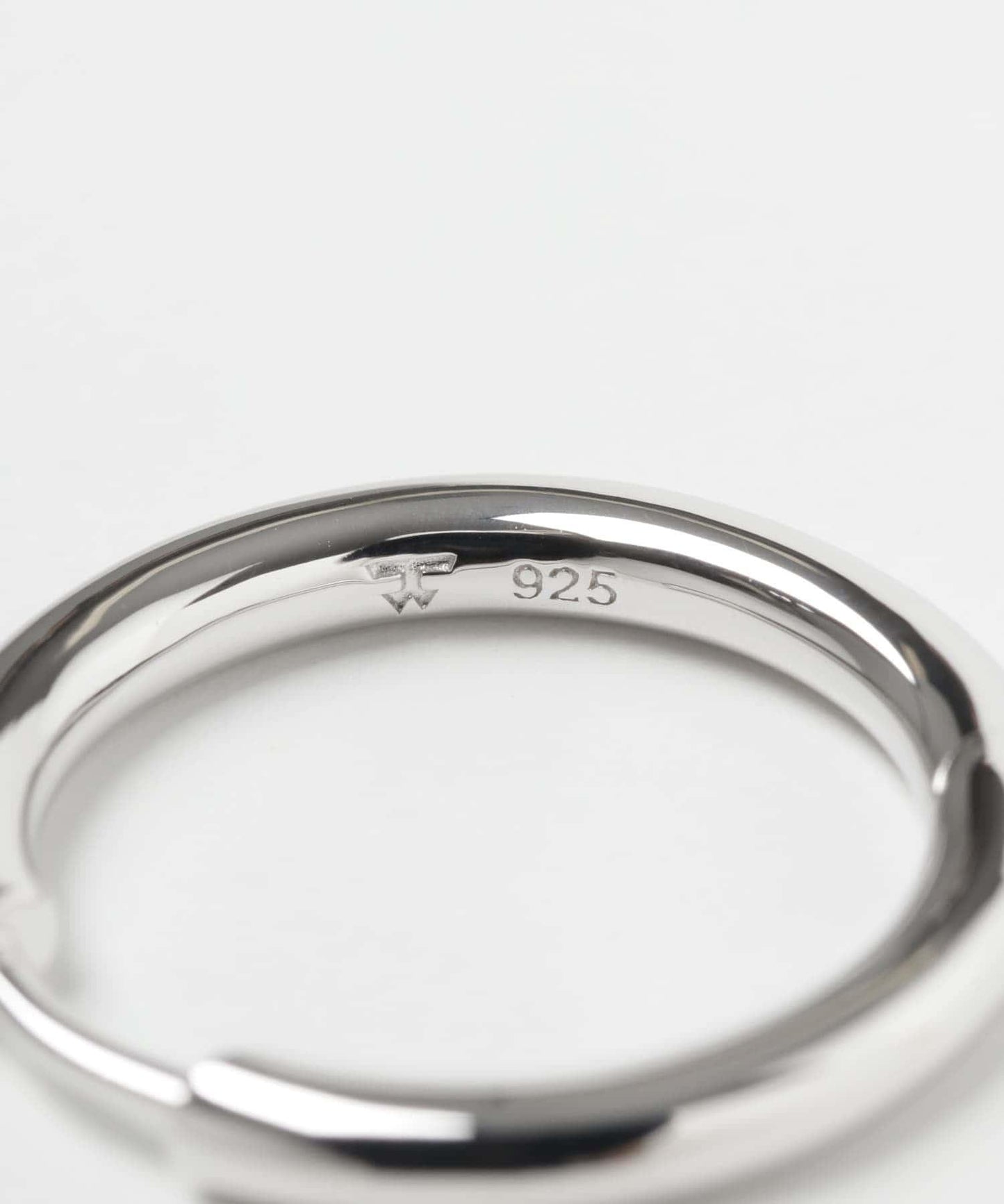 TOM WOOD CLASSIC HOOPS MEDIUM 經典款中號圓環耳環