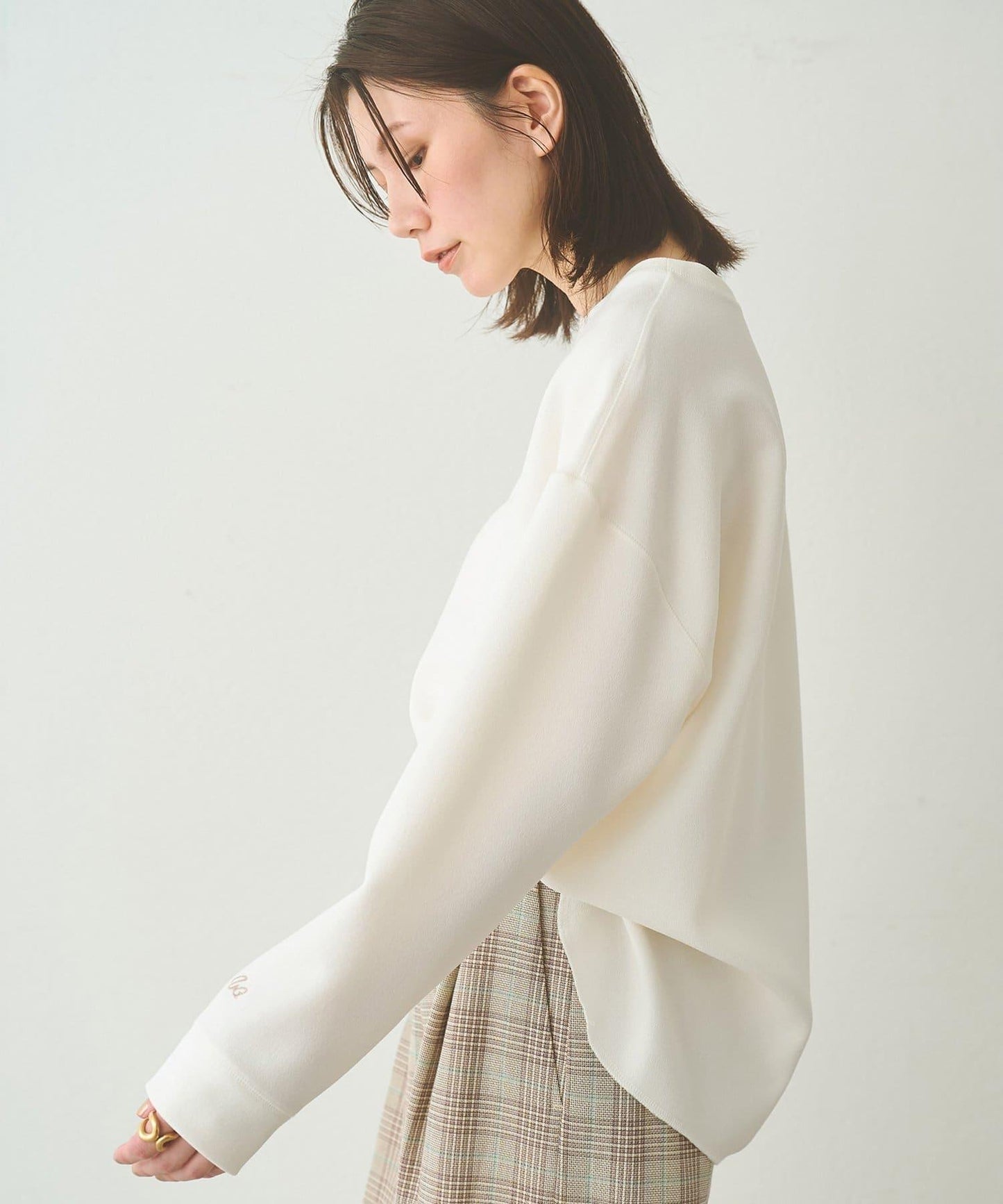 網紅聯名 刺繡 V字嵌片 套頭上衣