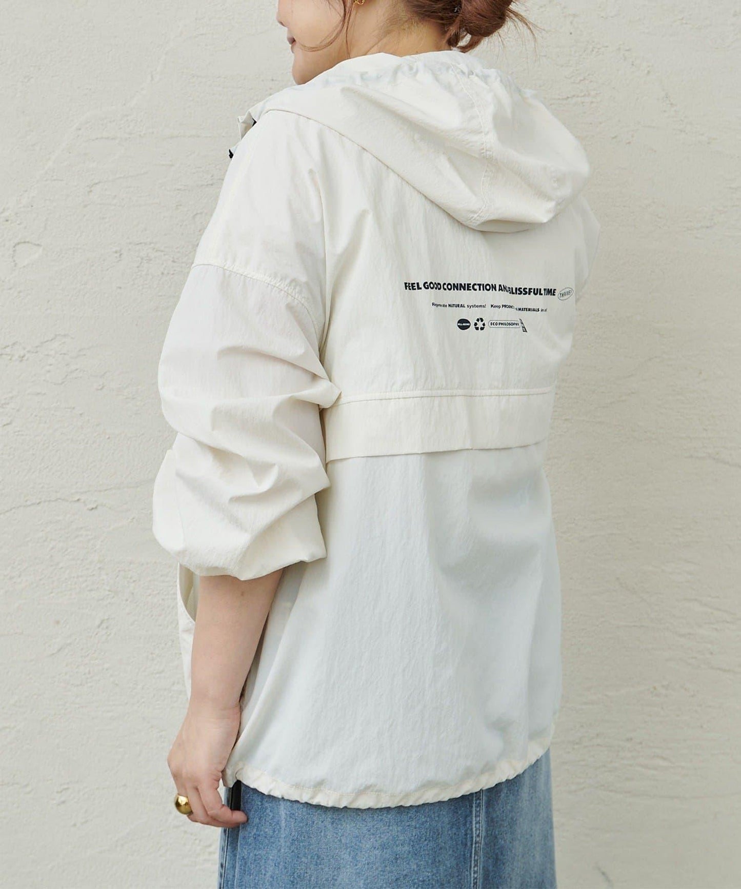 防潑水再生尼龍套頭風衣外套