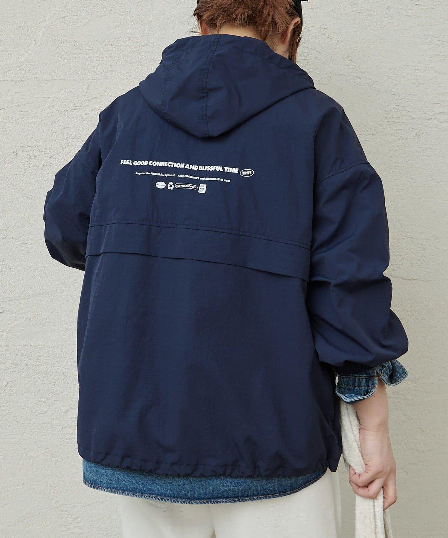 防潑水再生尼龍套頭風衣外套