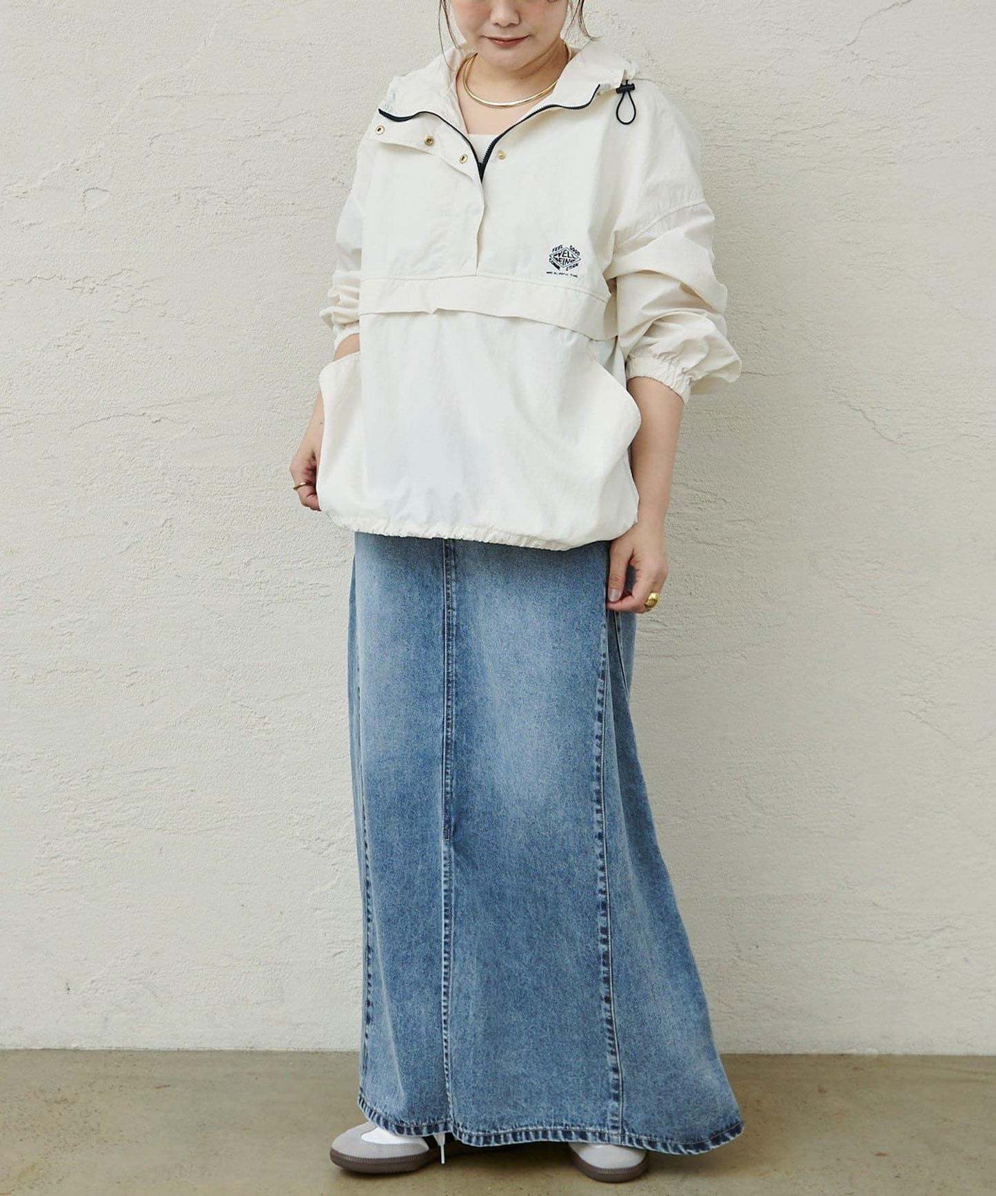 防潑水再生尼龍套頭風衣外套