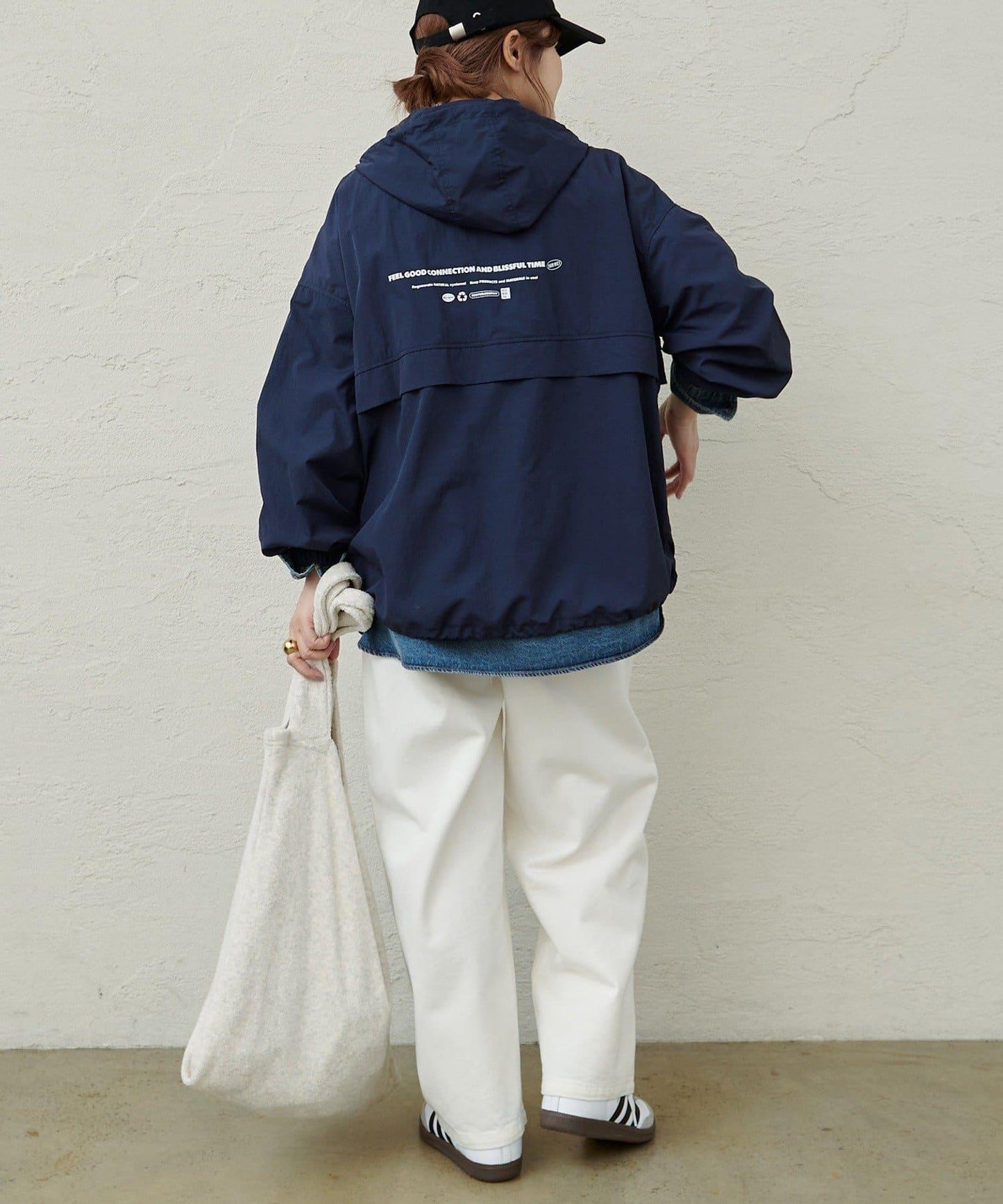 防潑水再生尼龍套頭風衣外套