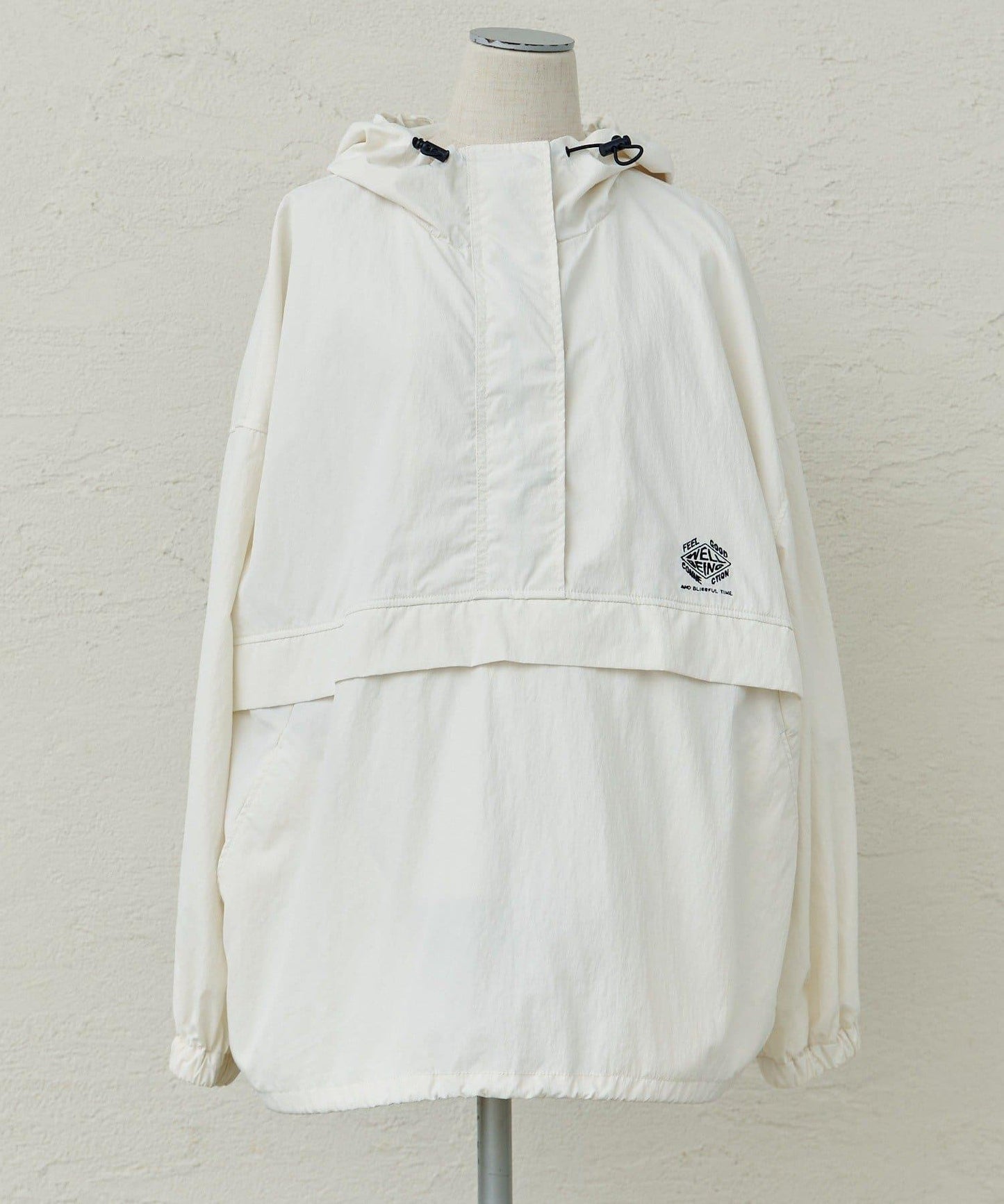 防潑水再生尼龍套頭風衣外套