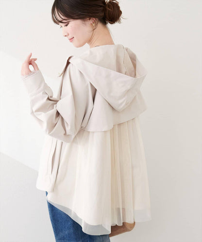 背部網紗荷葉擺設計 戶外風夾克