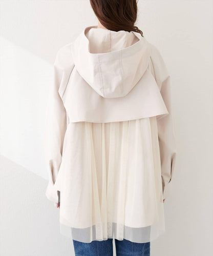 背部網紗荷葉擺設計 戶外風夾克