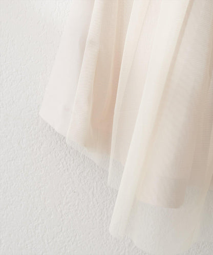 背部網紗荷葉擺設計 戶外風夾克