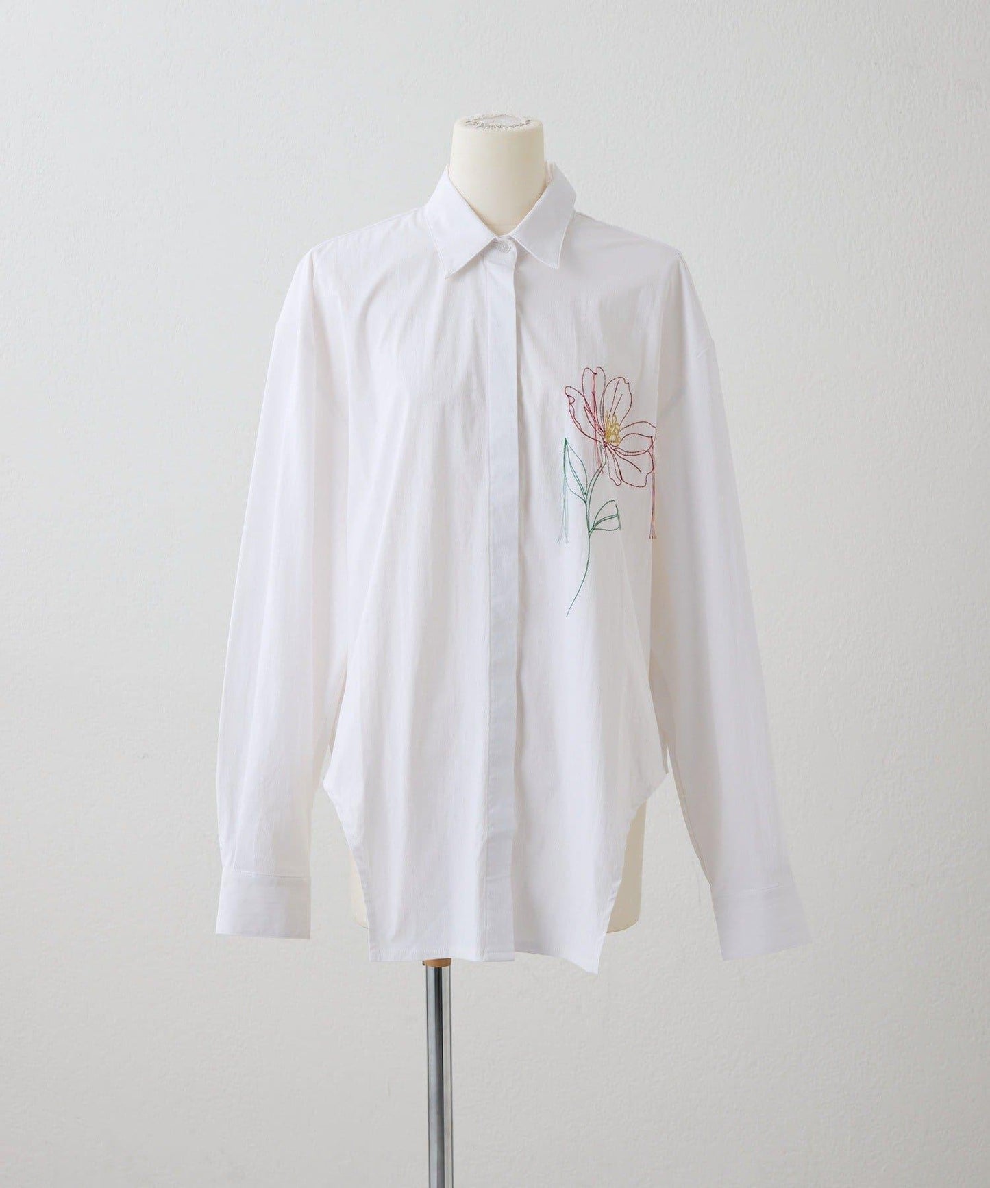 高剪裁 花刺繡 襯衫