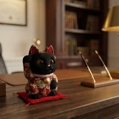 【招き猫】名物裂 S | 江戸木目込み | 柿沼人形